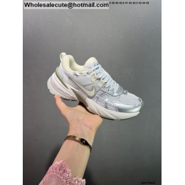 Mens & Womens Nike V2K Run Photon Dust Light Silver