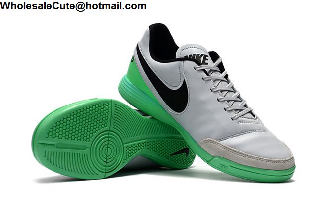 Nike Tiempo Mystic V IC Grey