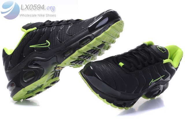 Nike Air Max Plus Black Green