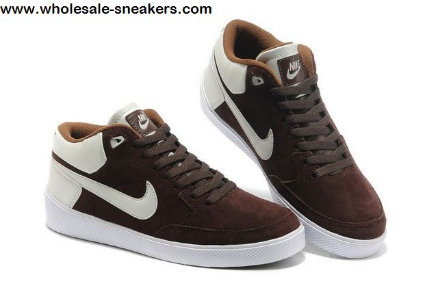 Coffee Nike Street Gato