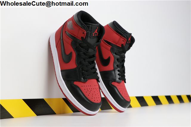 Air Jordan 1 Mid Banned