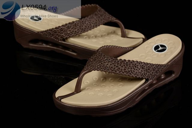 jordan flip flops womens