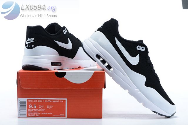 Womens Nike Air Max 1