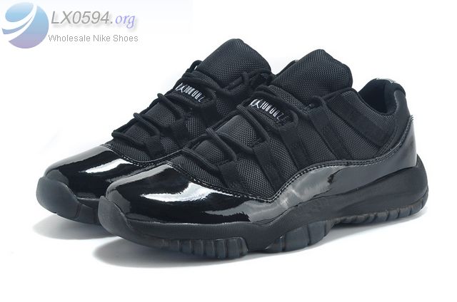 Air Jordan 11 Low GS